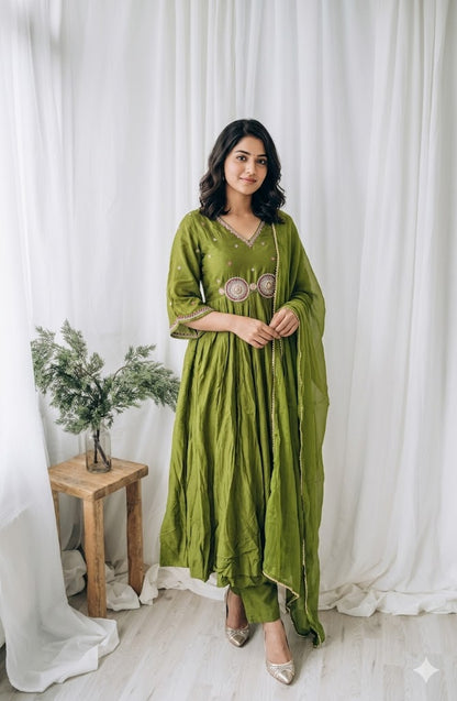 GREEN SILK  ETHNIC SUIT-1399