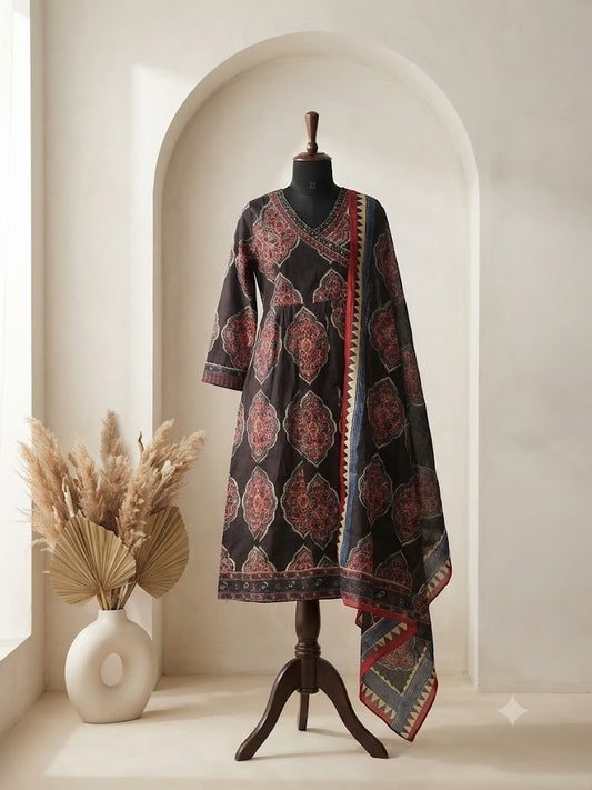 REGAL BLACK KURTI SET-2010