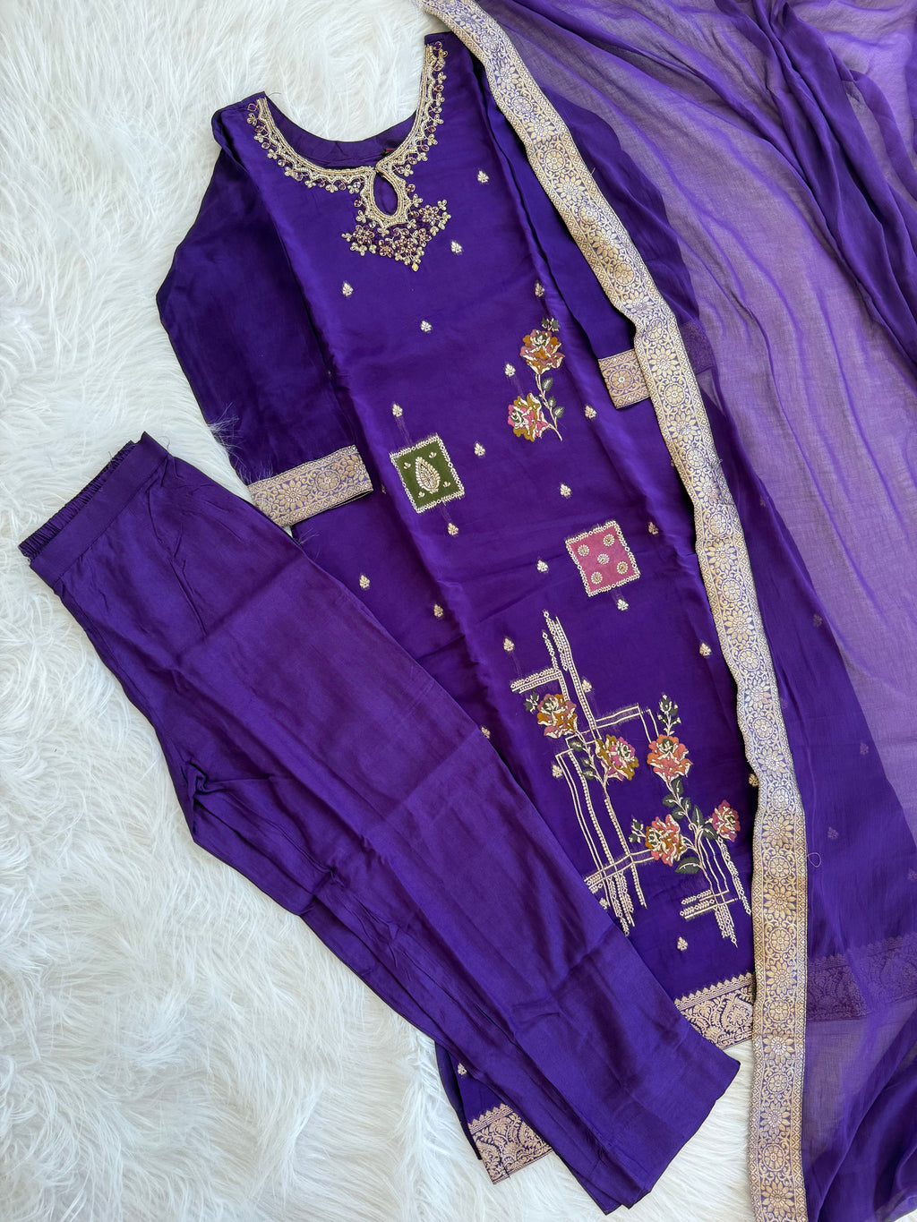 FULL VIEW