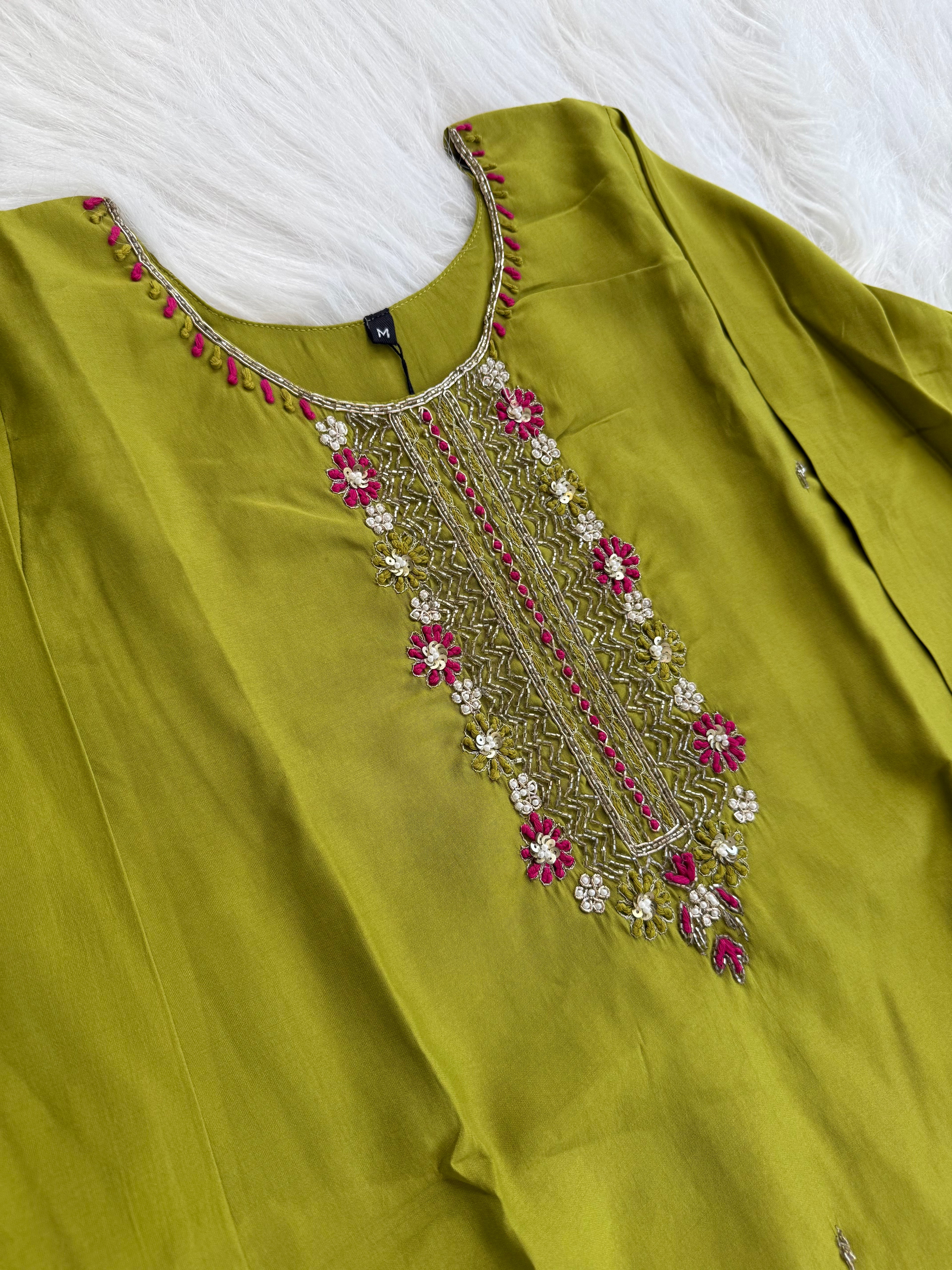 BLOOMING GREEN ETHNIC SUIT