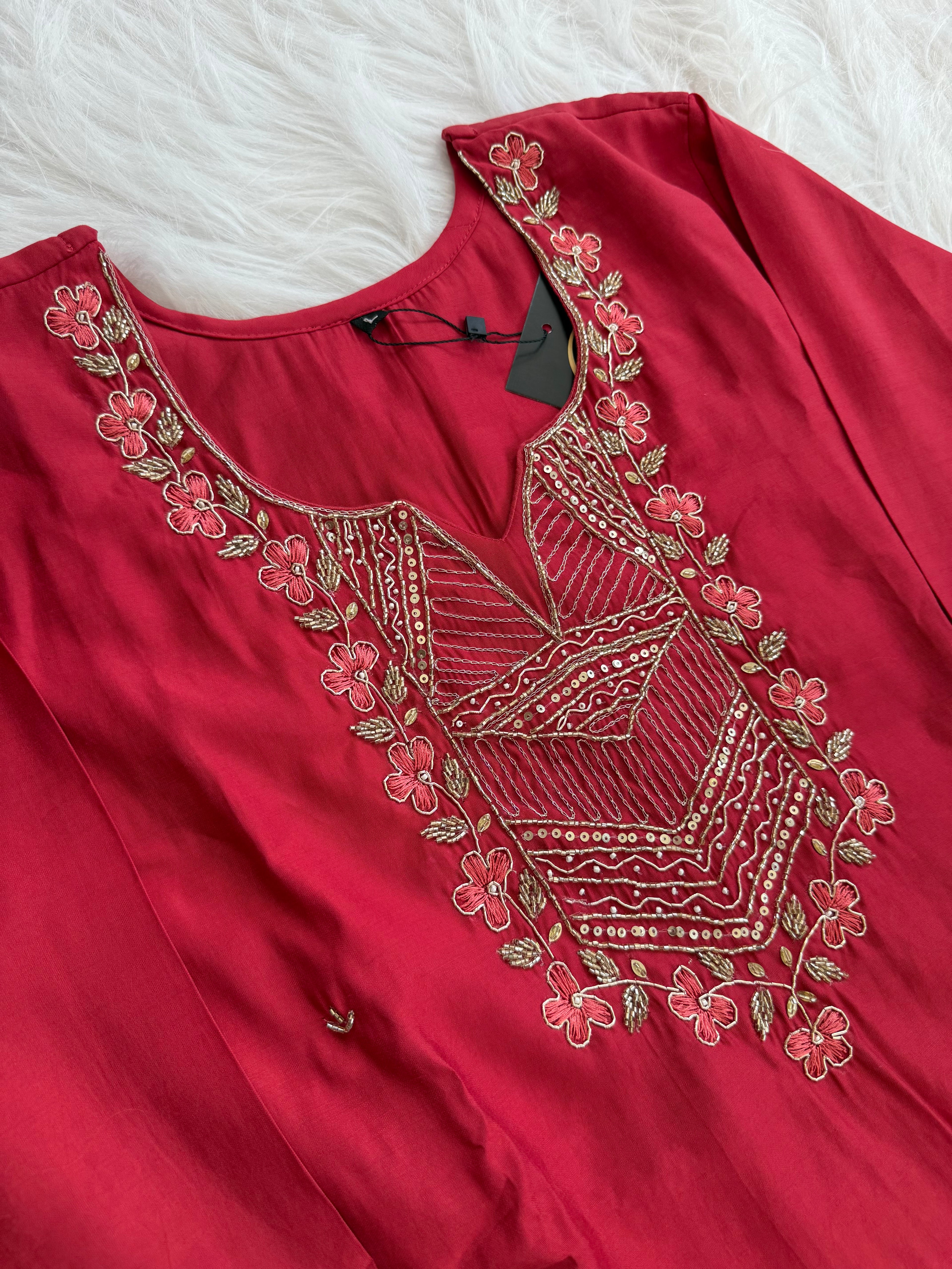 CRIMSON GLOW ETHNIC SUIT