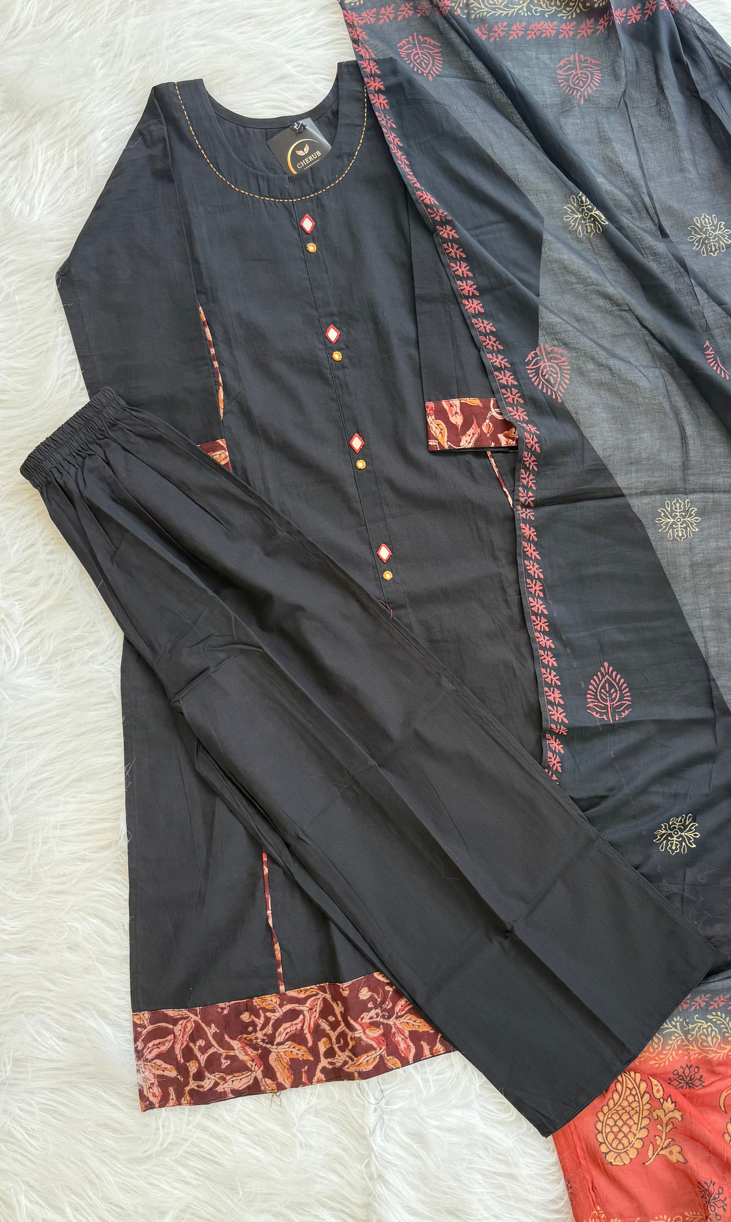 BLACK MYSTIQUE KURTI SET